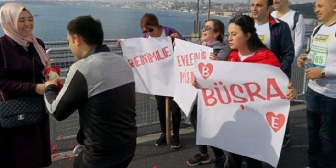 İstanbul Maratonu'nda sürpriz evlilik teklifi