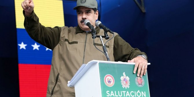 Meclis Maduro'yu yasa dışı ilan etti
