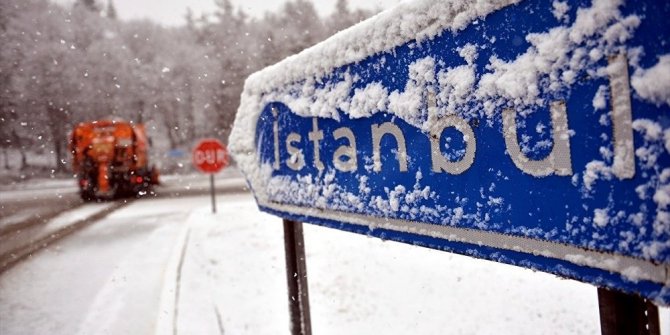 İstanbul'da kar trafiği