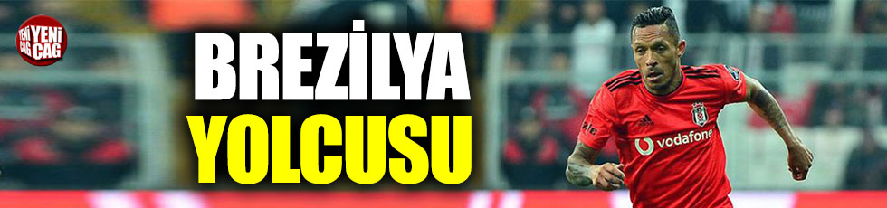 Beşiktaş'ın savunmacısı Adriano, Brezilya yolcusu