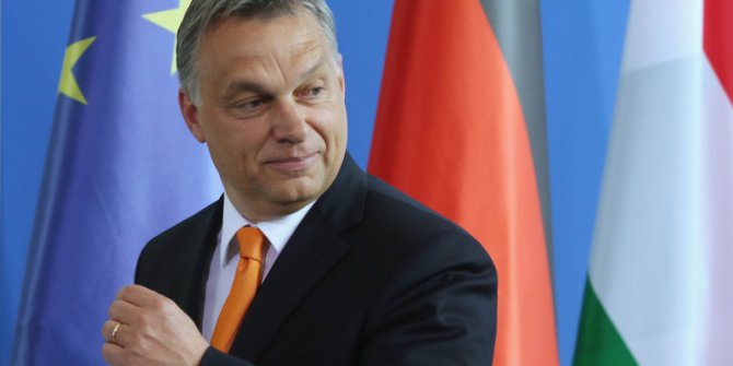'Macaristan Başbakanı ve partisi ihraç edilsin'
