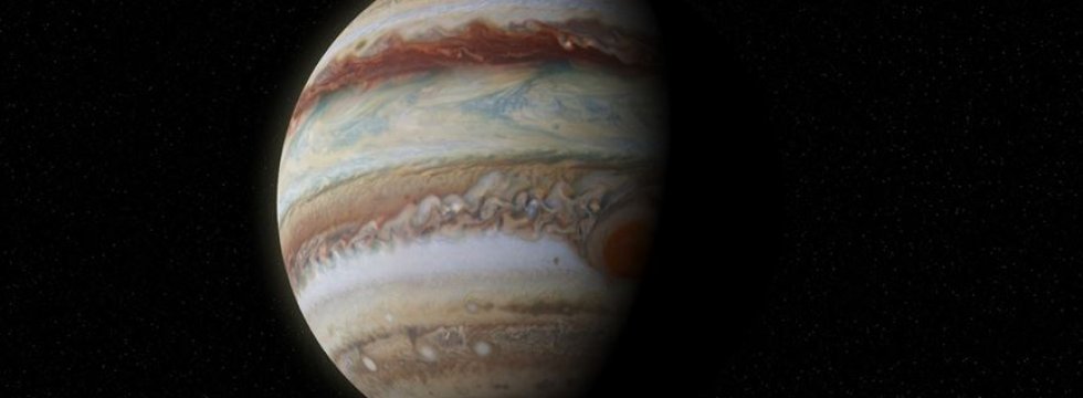 Jüpiter Güneş'e 4 kat daha uzak mesafedeymiş