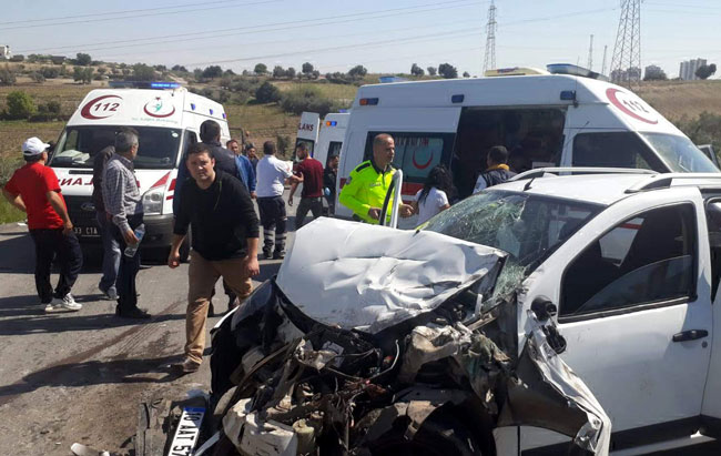 Tarsus'taki kazada 4 kişi yaralandı