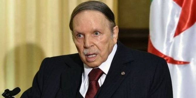 Cezayir Cumhurbaşkanı istifa etti