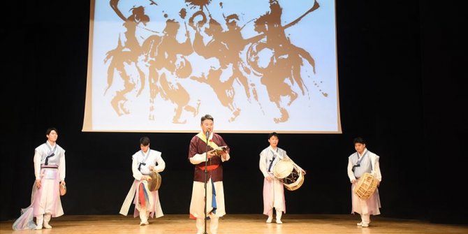Başkentte Kore müziği ve dans gösterisi