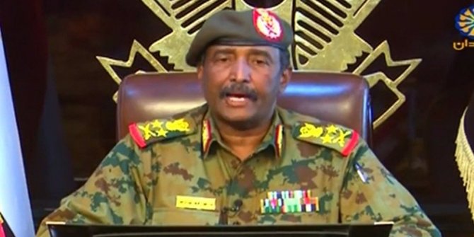 Sudan'dan Savunma Bakanı görevden alındı