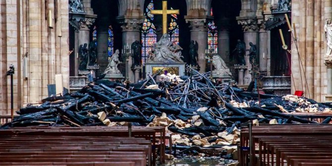 Katedraldeki yangın 23 dakika sonra fark edildi