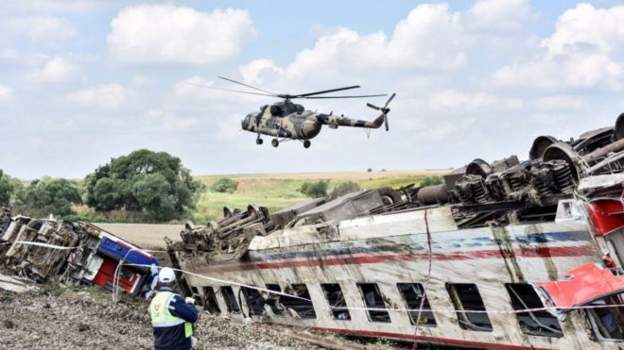 Çorlu'daki tren kazasında hayatını kaybedenlerin yakınları ‘Adalet nöbeti’ne başlıyor