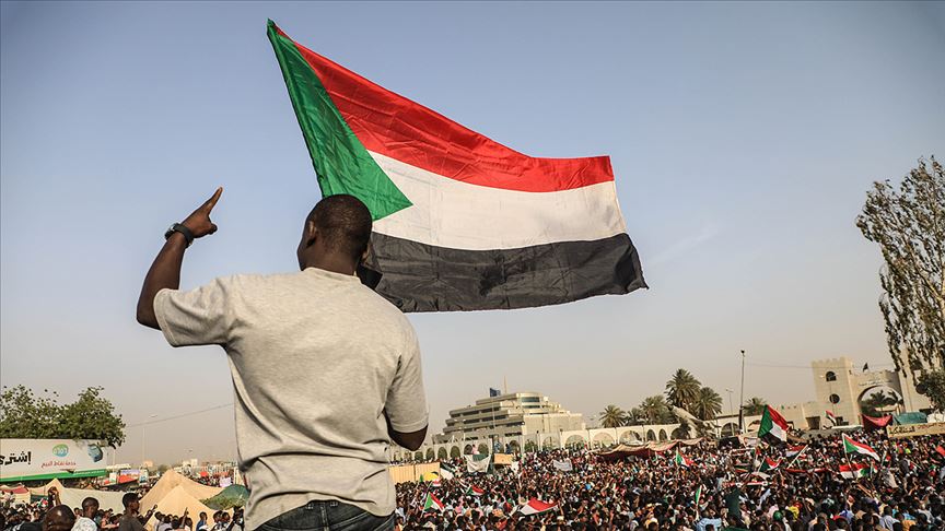 Sudan'da üst düzey yöneticiler cezaevinde