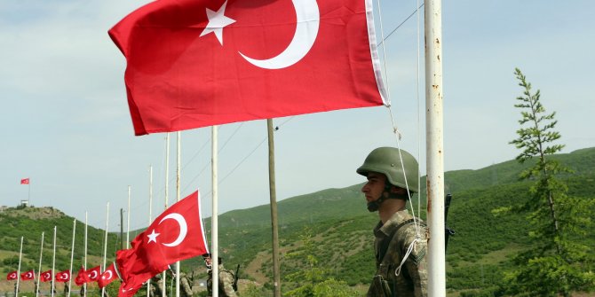 PKK'nin şehit ettiği 33 asker törenle anıldı