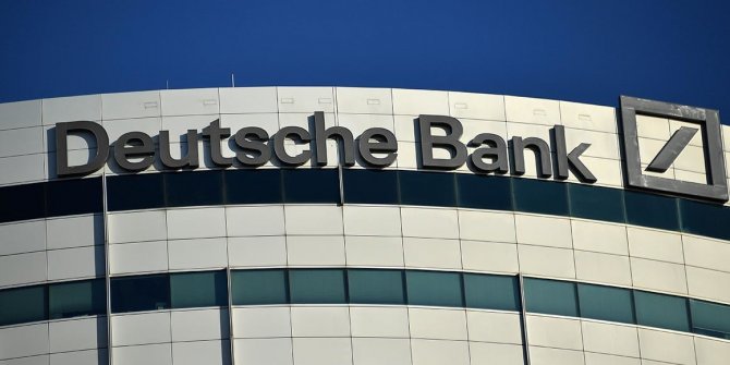 Deutsche Bank’a 'kredi notu' şoku