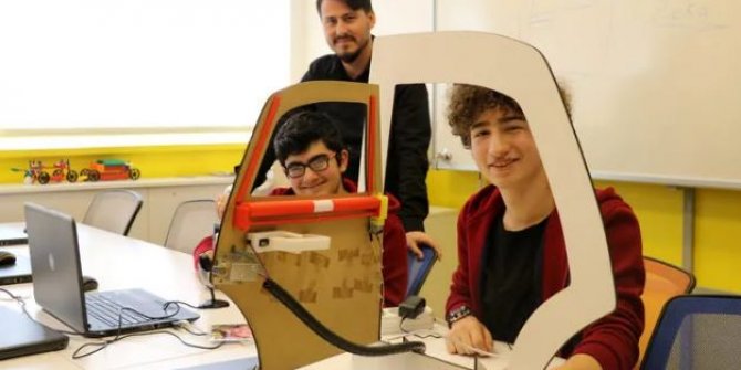 Liseliler, yerli otomobil için yapay zekalı güvenlik sistemi geliştirdi