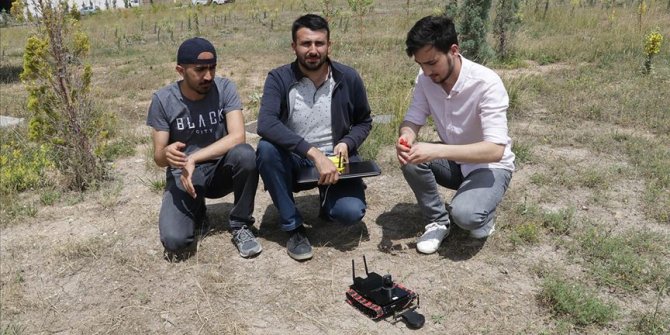 Üniversitelilerden 'mayın arama robotu'