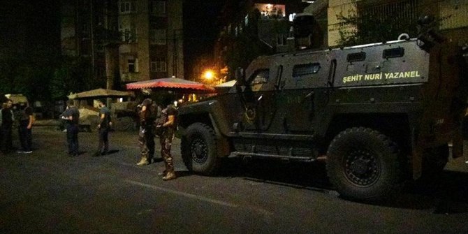 Diyarbakır'da çatışma: 1 ölü, 1 polis yaralı