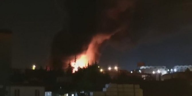 Tuzla'da boya fabrikası alev alev yandı