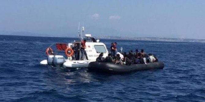 İzmir'de 105 düzensiz göçmen yakalandı