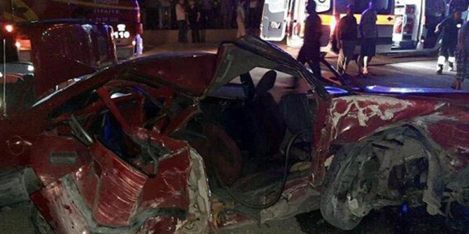 Başkentte trafik kazası: 2 ölü, 4 yaralı