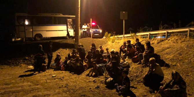 Balıkesir'de 137 kaçak göçmen yakalandı