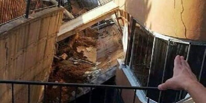 İzmir'de, istinat duvarı çöktü