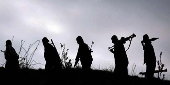 Silopi'de 4'ü kadın 6 PKK'lı terörist teslim oldu