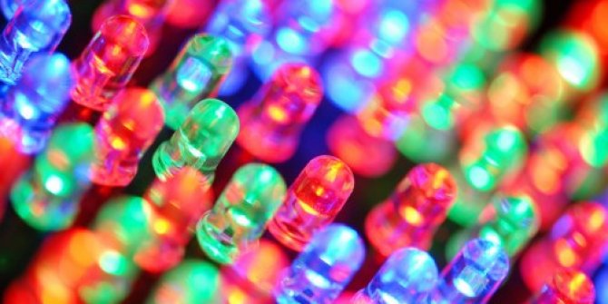 Araştırmacılar, LED teknolojisinde iki yeni ilke imza attı