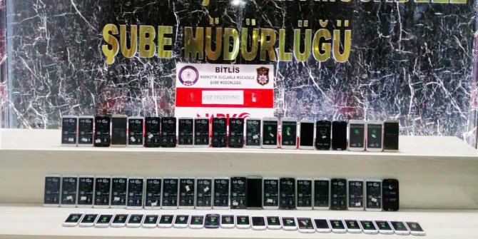 Bitlis’te uyuşturucu ve kaçak cep telefonu operasyonu