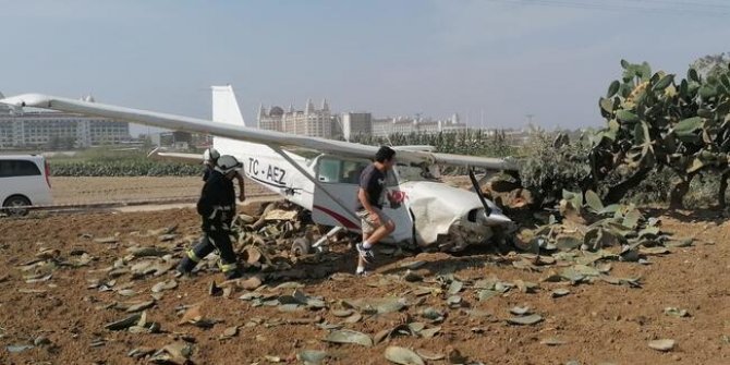 Manavgat'ta eğitim uçağı kalkış sırasında kaza yaptı