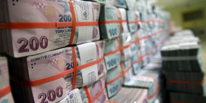 Hazine 9,7 milyar lira borçlandı