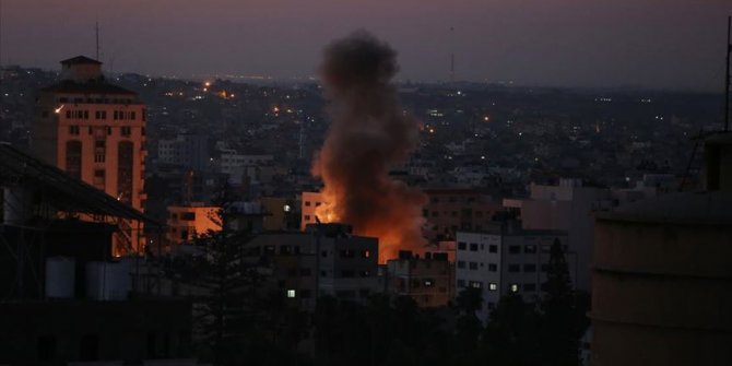 Gazze’ye hava saldırısı devam ediyor
