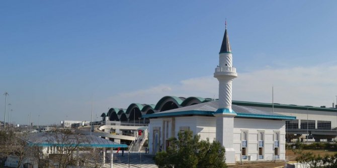 Sabiha Gökçen Havalimanı Camisi ibadete açıldı