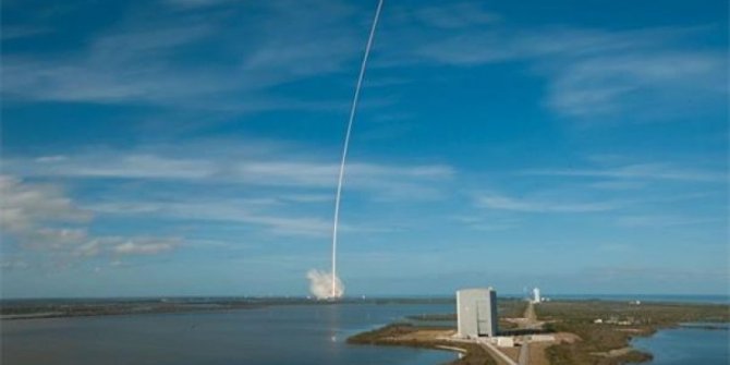 SpaceX, Crew Dragon kapsülünün kaçış motorlarını test etti