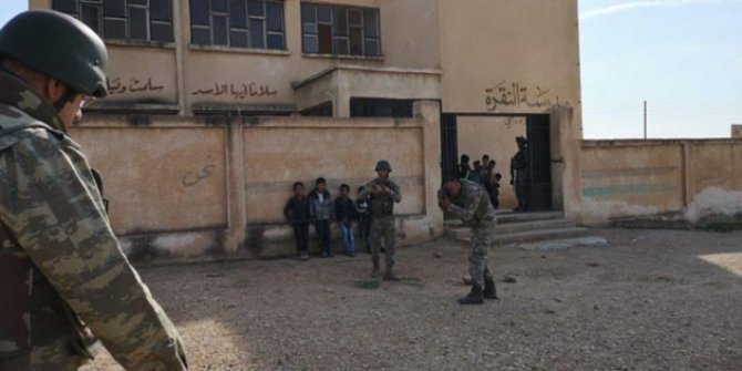 Terör örgütü PKK, okulu mevzi haline getirmiş