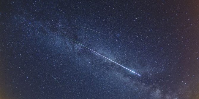 Dünya'ya düşen meteorlar yaşamın oluşumuna katkı sağlamış