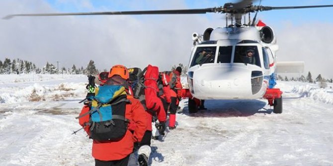 Kaybolan dağcıları arama çalışmaları devam ediyor