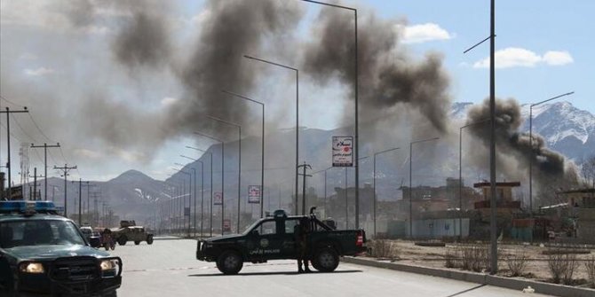 Afganistan'da askeri karakola bombalı saldırı!