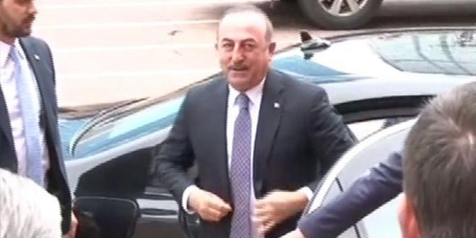 Çavuşoğlu'ndan CHP'ye 'tezkere' ziyareti