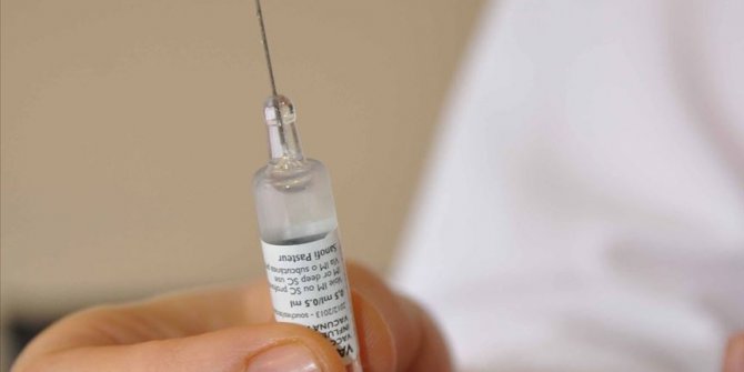 Çin koronavirüse karşı aşı geliştirmeye başladı