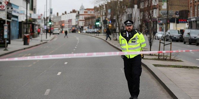 Londra'da bıçaklı terör saldırısı