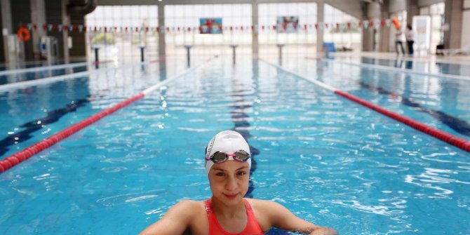 Milli yüzücü Merve Tuncel'den olimpiyat bileti
