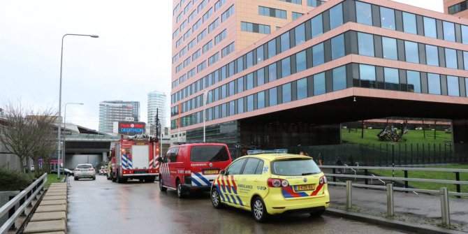 Amsterdam'da bomba paniği