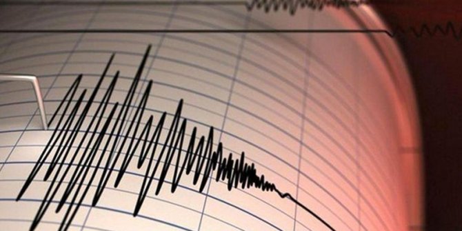 Japonya'da 6.9 büyüklüğünde deprem