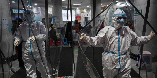 Virüs sadece İran'da 200'den fazla can aldı