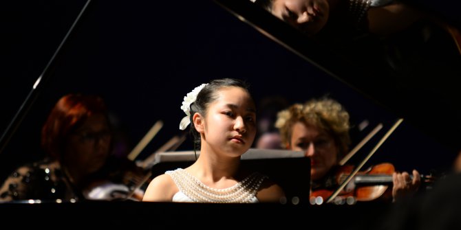12 yaşındaki Japon piyanist, hayran bıraktı