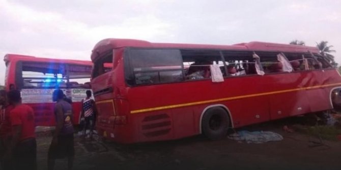 Gana'da iki yolcu otobüsü çarpıştı: 30 ölü
