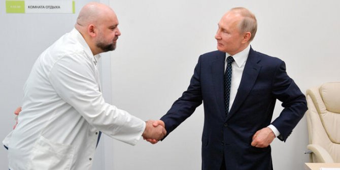 Putin'e hastane gezdiren doktorda korona virüs