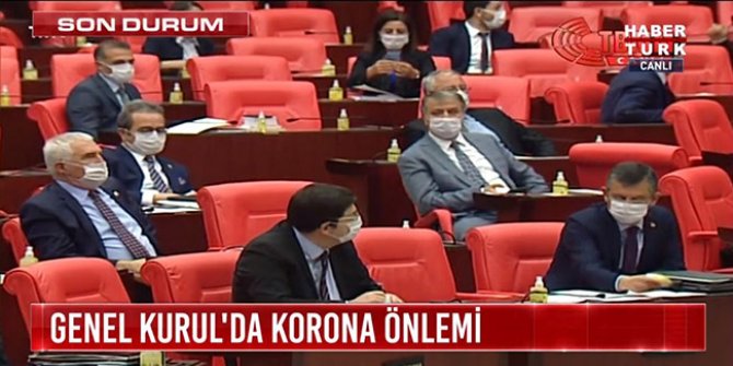 Meclis'te maskeli oturum yaparak tarihe geçtiler