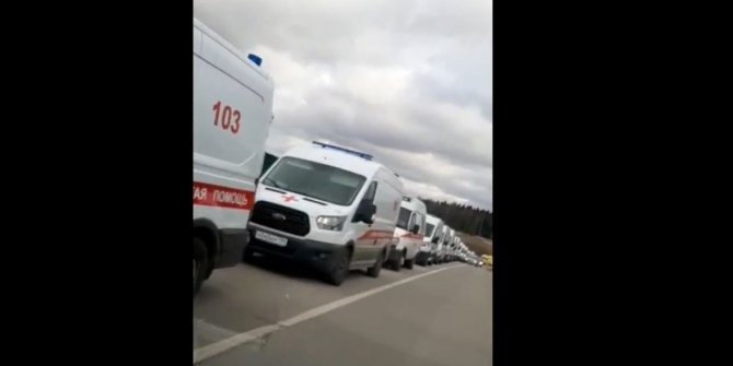 Rusya’dan korkunç görüntüler… Onlarca ambulans peş peşe dizildi