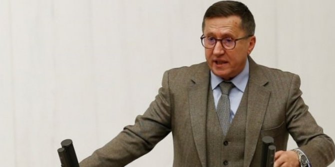 Türkkan: Makyaj yaparak toplumu kandırmaya çalışıyor!