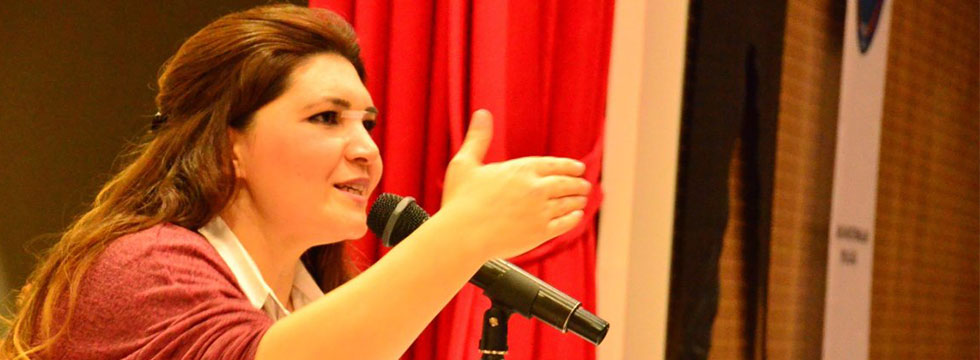 Öcalan'ı, Gülen'i, Agopyan'ı övmekten ne farkı var?!