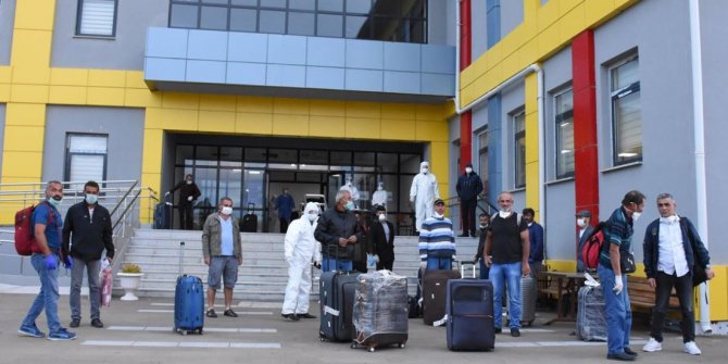 209 Türk vatandaşı yurda yerleştirildi